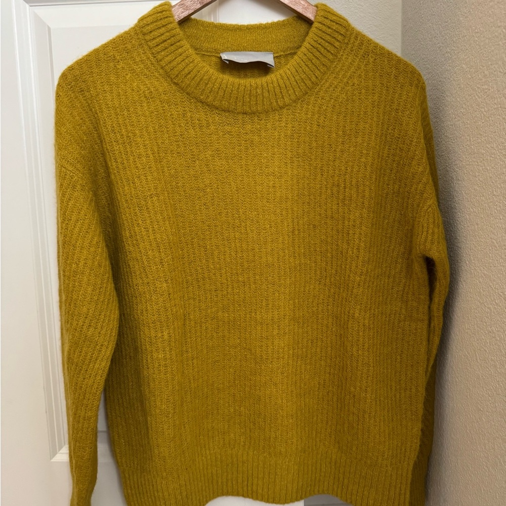 Everlane Mustard Yellow Crew Neck Sweater